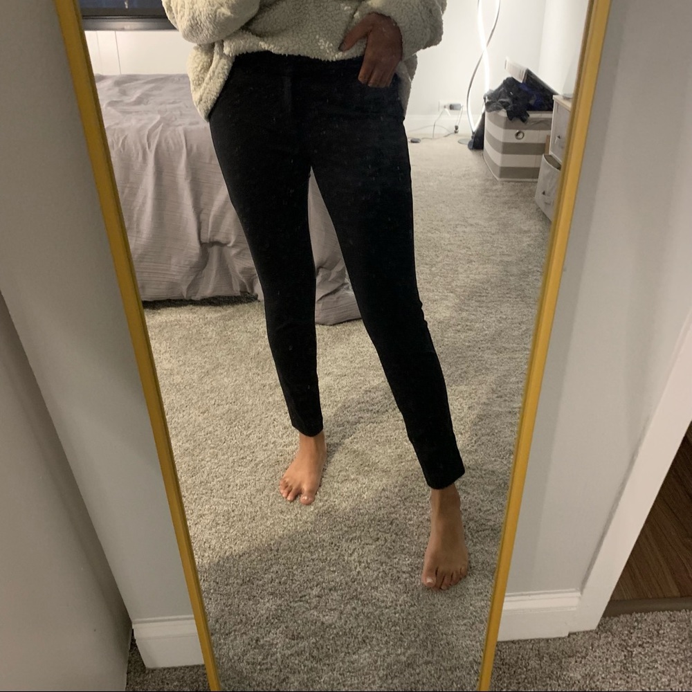Black skinny pants